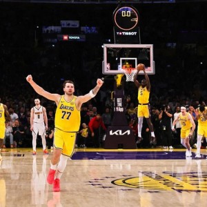 世界杯场馆介绍-大火未收汁，一刀真断魂|约基奇|湖人|尼古拉-约基奇|洛杉矶湖人队|丹佛掘金队_新浪体育_新浪新闻